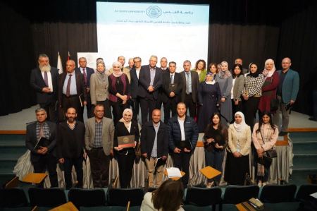 جامعة القدس تكرم باحثيها الأكاديميين والطلبة لجهودهم المتميزة
